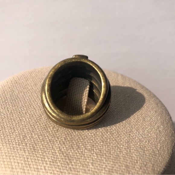 LIA SOPHIA Diverge Chunky Matte Gold Cut Crystals Ring Size 7 - Picture 6 of 9